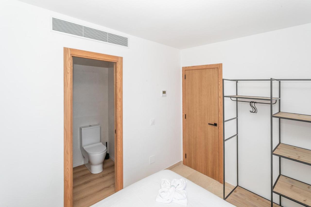 Beachfront Holiday Apartment Lotja 7 - Grupo Berna Колонья Сант Джордин Экстерьер фото
